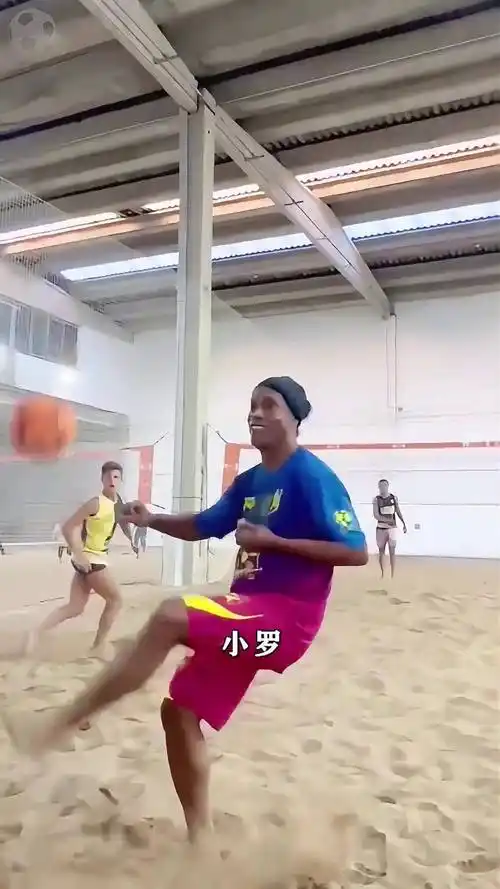 皮爾斯指出
