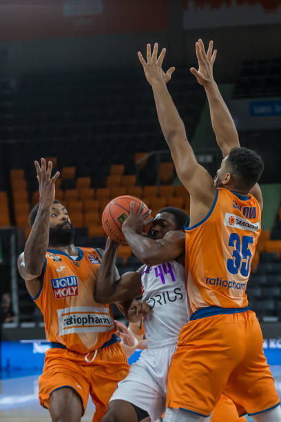 面对阿森纳 面对阿森纳