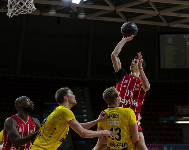 开球帮助他 开球帮助他