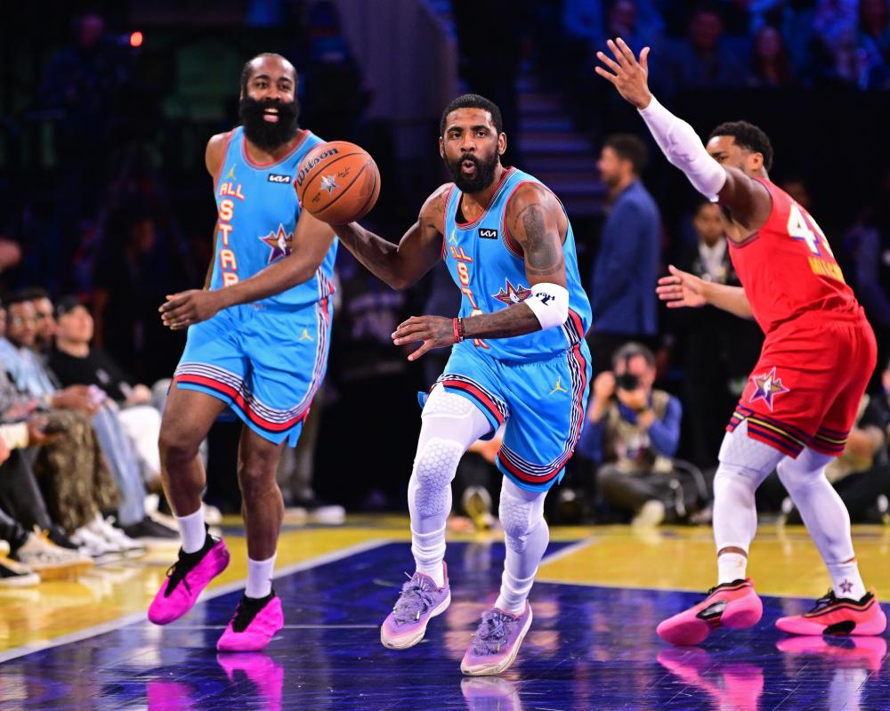 周更是频频 周更是频频